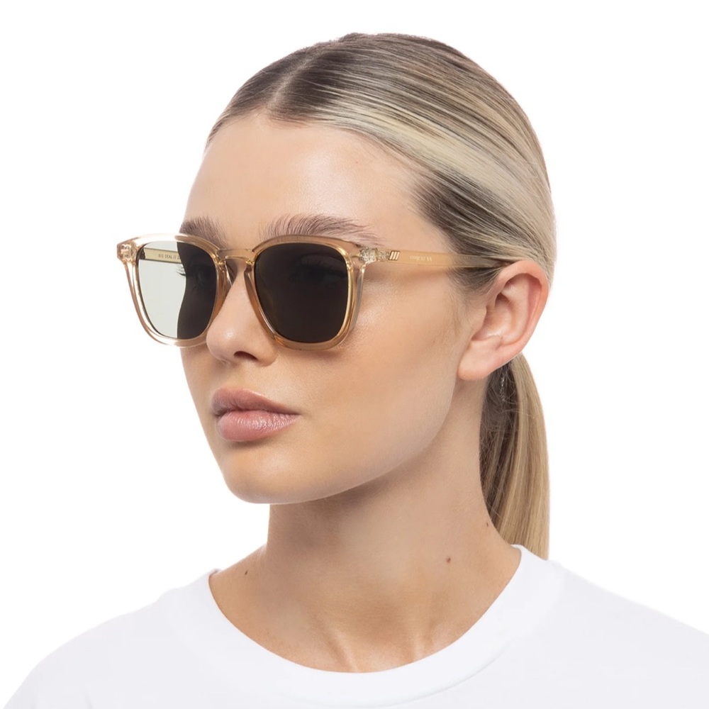 Le Specs Big Deal in sand